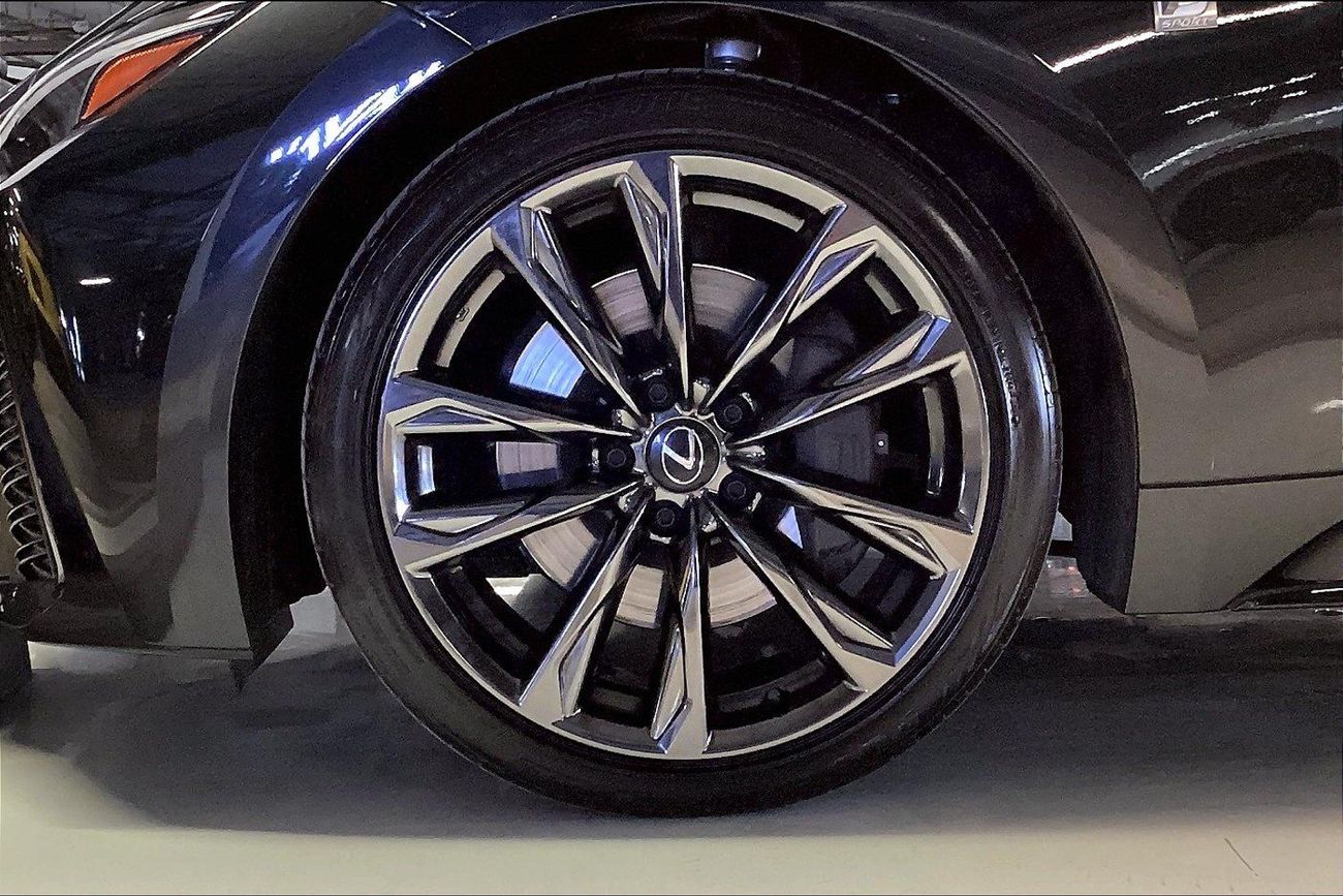 لكزس IS 350 F Sport Platinum | National Day Celebration | شامل الضمان | 0 ﺪﻔﻋﺓ ﺃﻮﻟﻯ