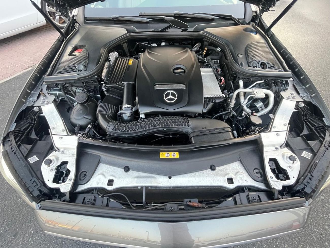 مرسيدس بنز E300 AMG