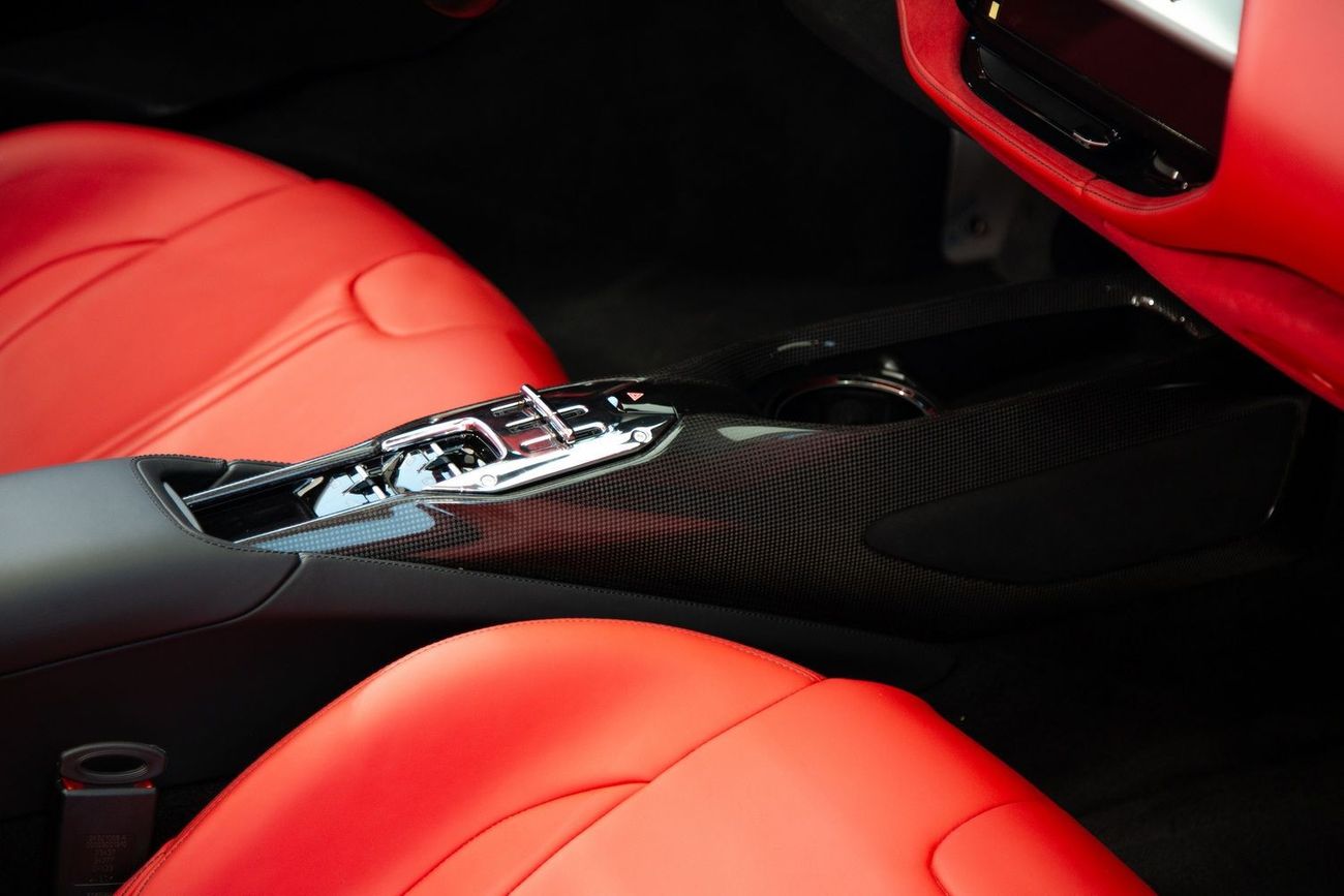 فيراري SF90 سبيدر Ferrari SF90 Spider