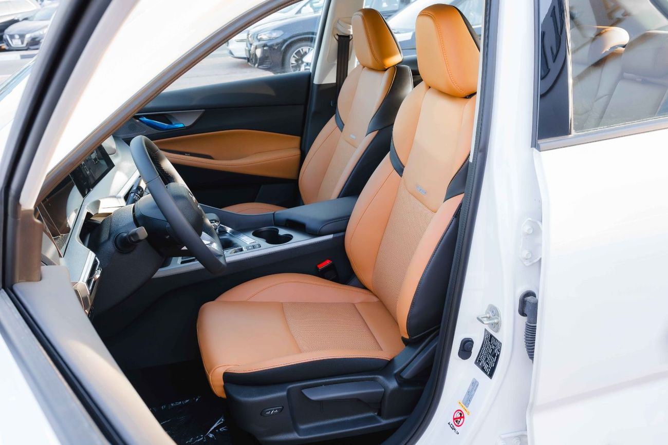 تشنجان CS35 Changan Cs35 PLUS 1.4T 2026 (White) FOR EXPORT