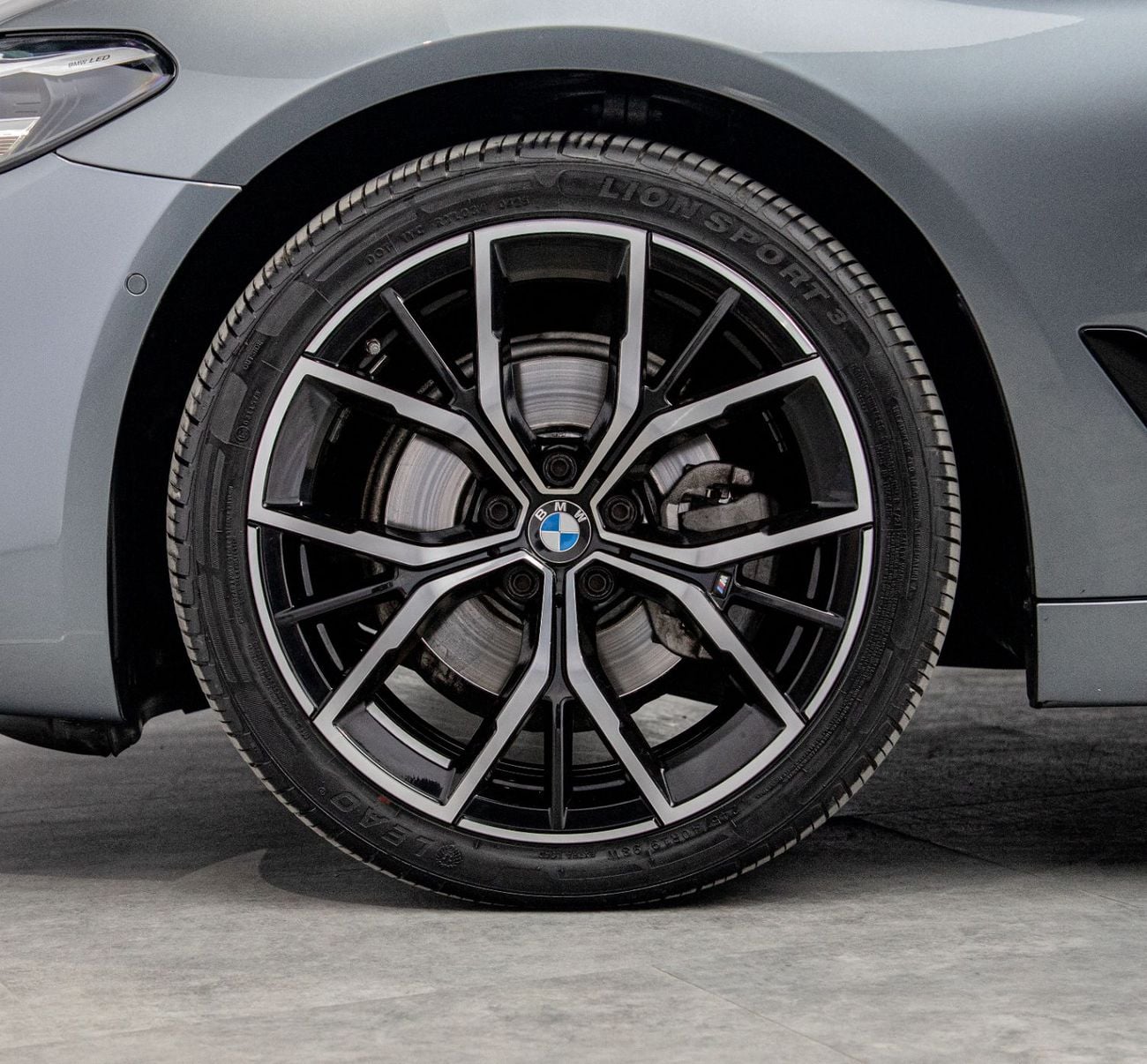 بي أم دبليو 520i