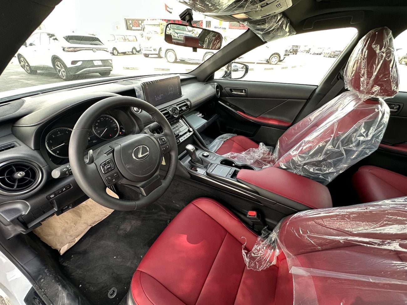 Lexus IS300c 2025 LEXUS IS300 WHITE | MAROON