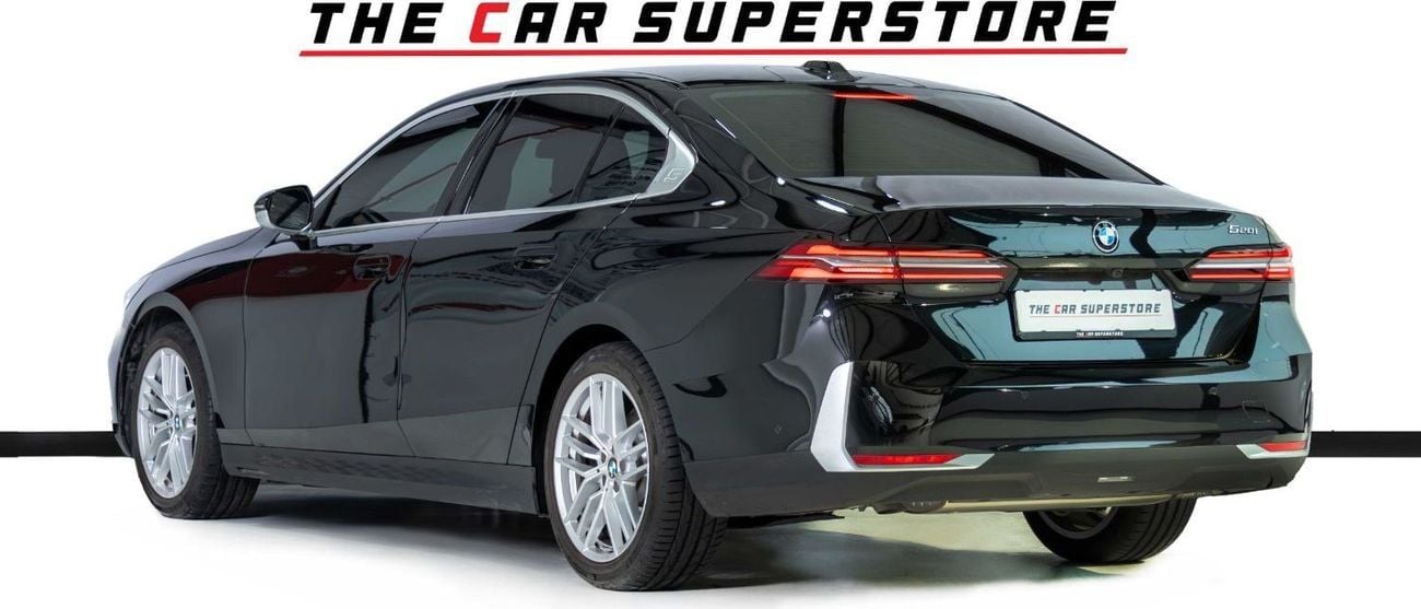 BMW 520i GCC-1 Owner-AGMC Warranty Service Package Until 2030-Burgendy Red Premium Interior