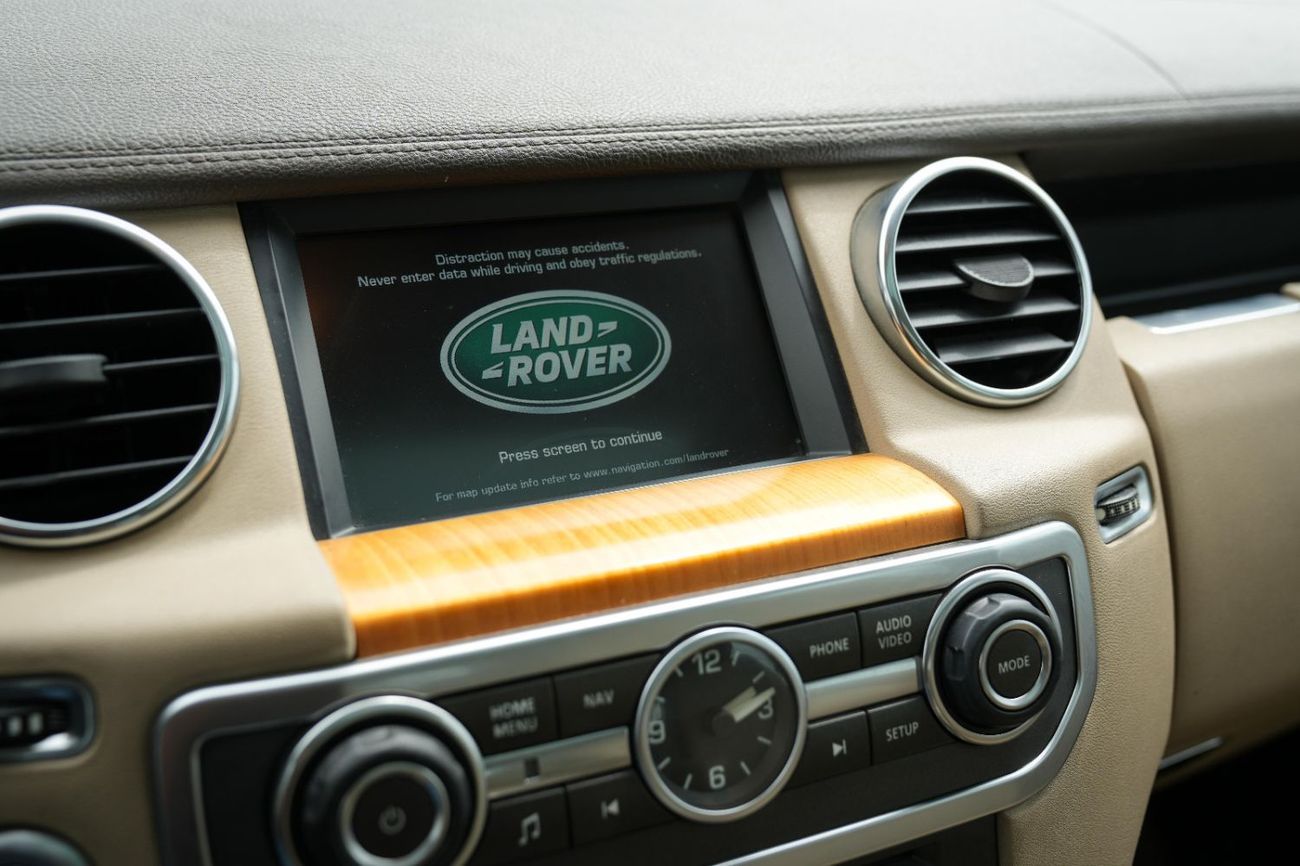 Land Rover Freelander LR4 HSE V6 SUPERCHARGED 2014!! GCC SPECS !! WELL MAINTAINED