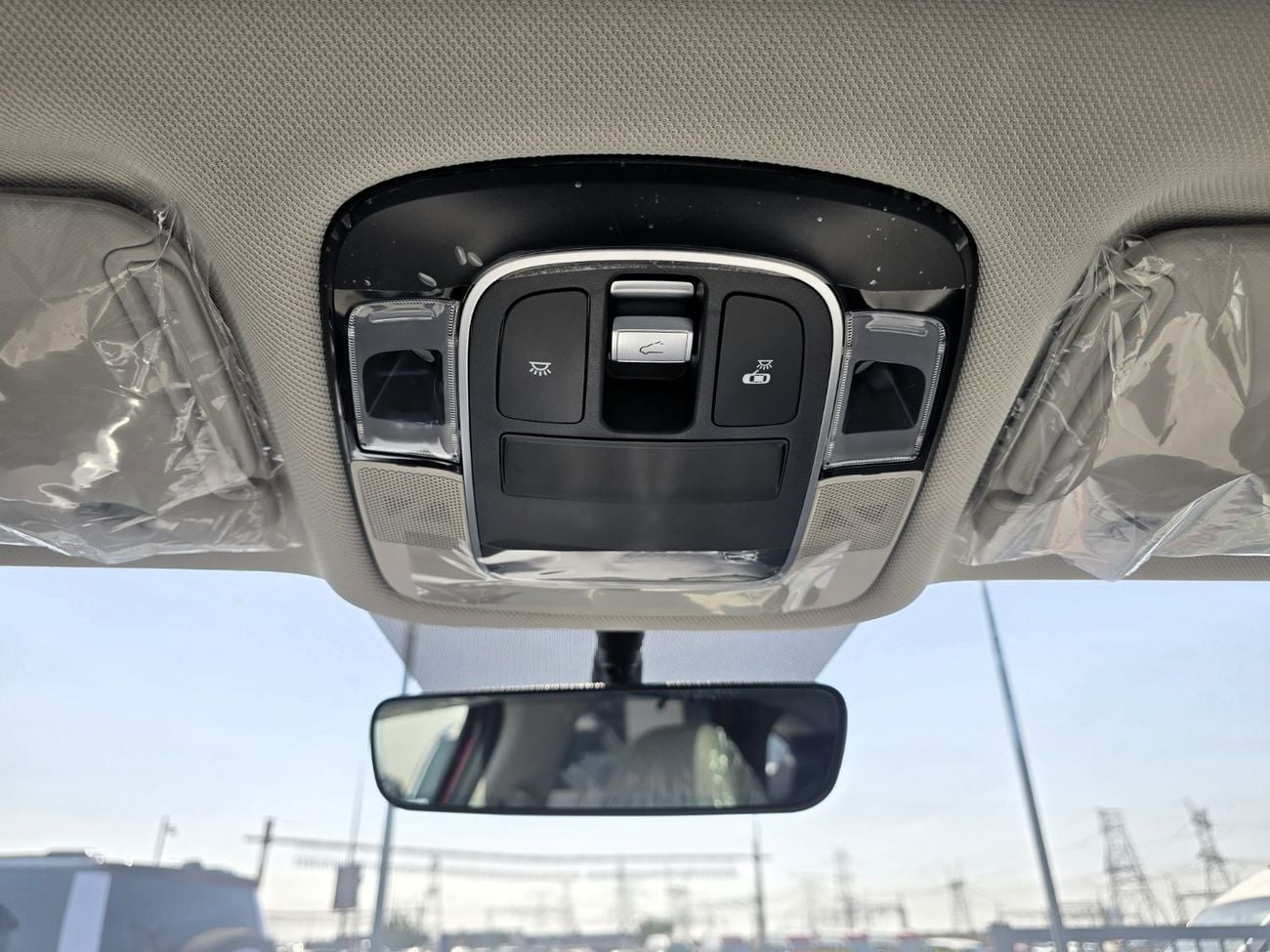 Hyundai Tucson Smart 1.6L Hyundai Tucson Hybrid 1.6l A/T SUV FWD European specs Red Color  2023 Model