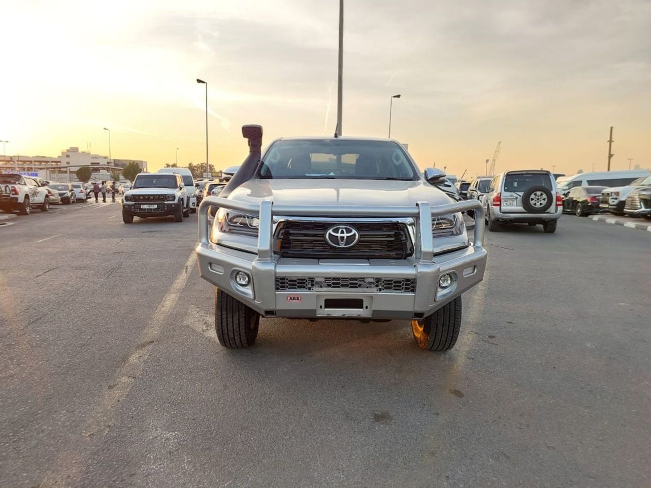 Toyota Hilux TOYOTA HILUX PICKUP RHD 2017 MODEL 2.8 L DIESEL AUTOMATIC(PM94124)