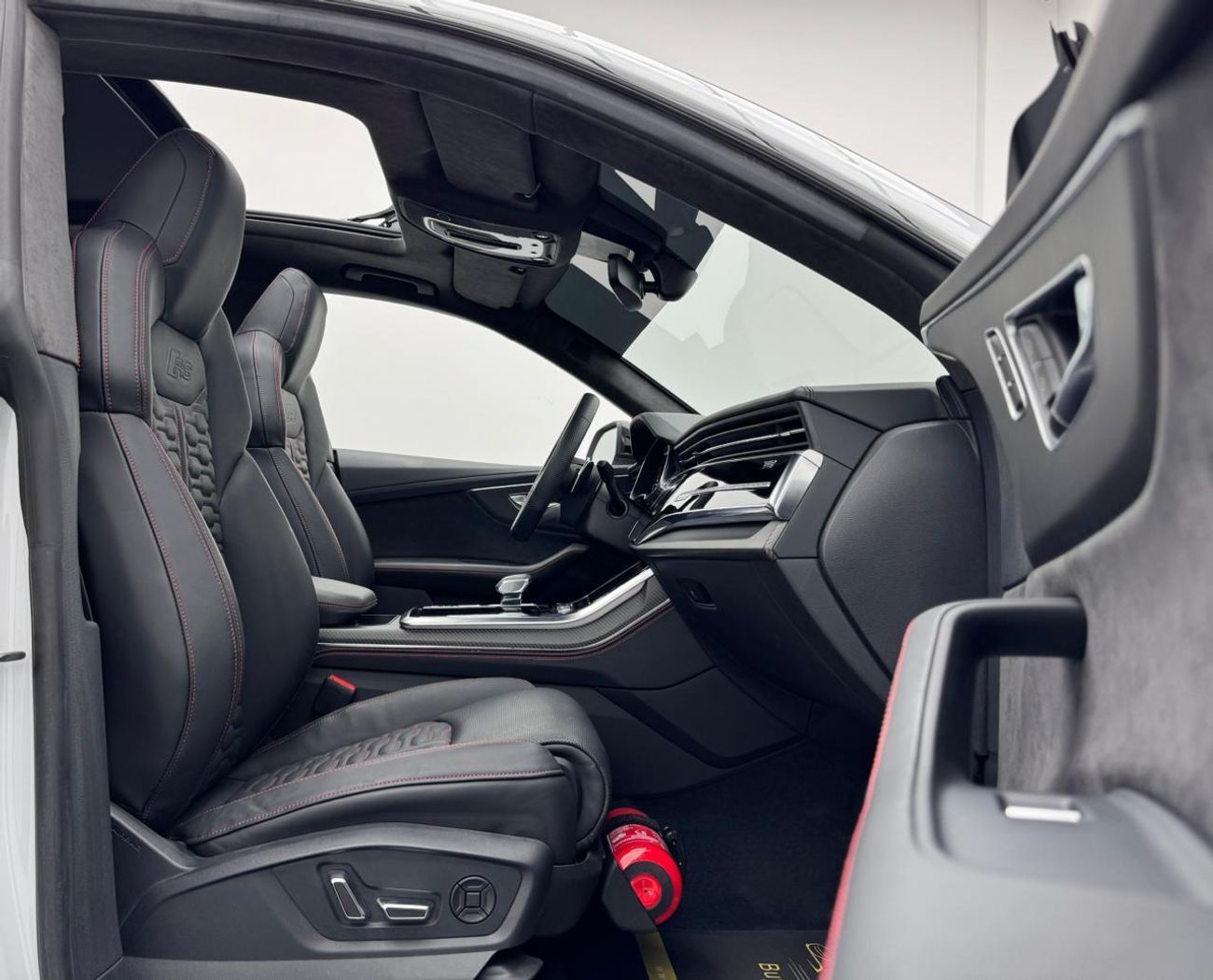 أودي RSQ8 quattro 4.0L 2020 Audi RSQ8 Quattro, Audi Service History, 1 Year Warranty, GCC