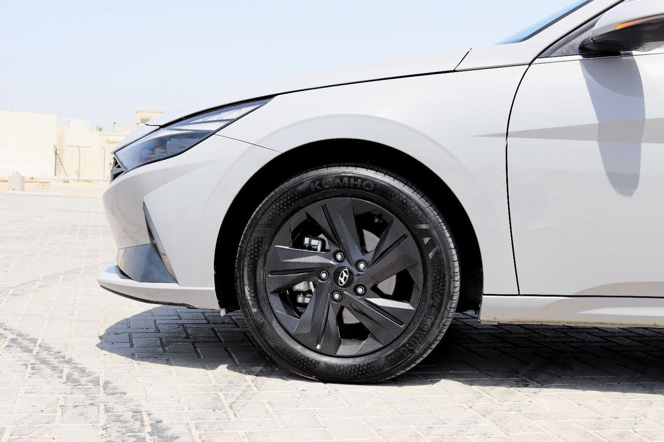 Hyundai Elantra Smart 1.6L