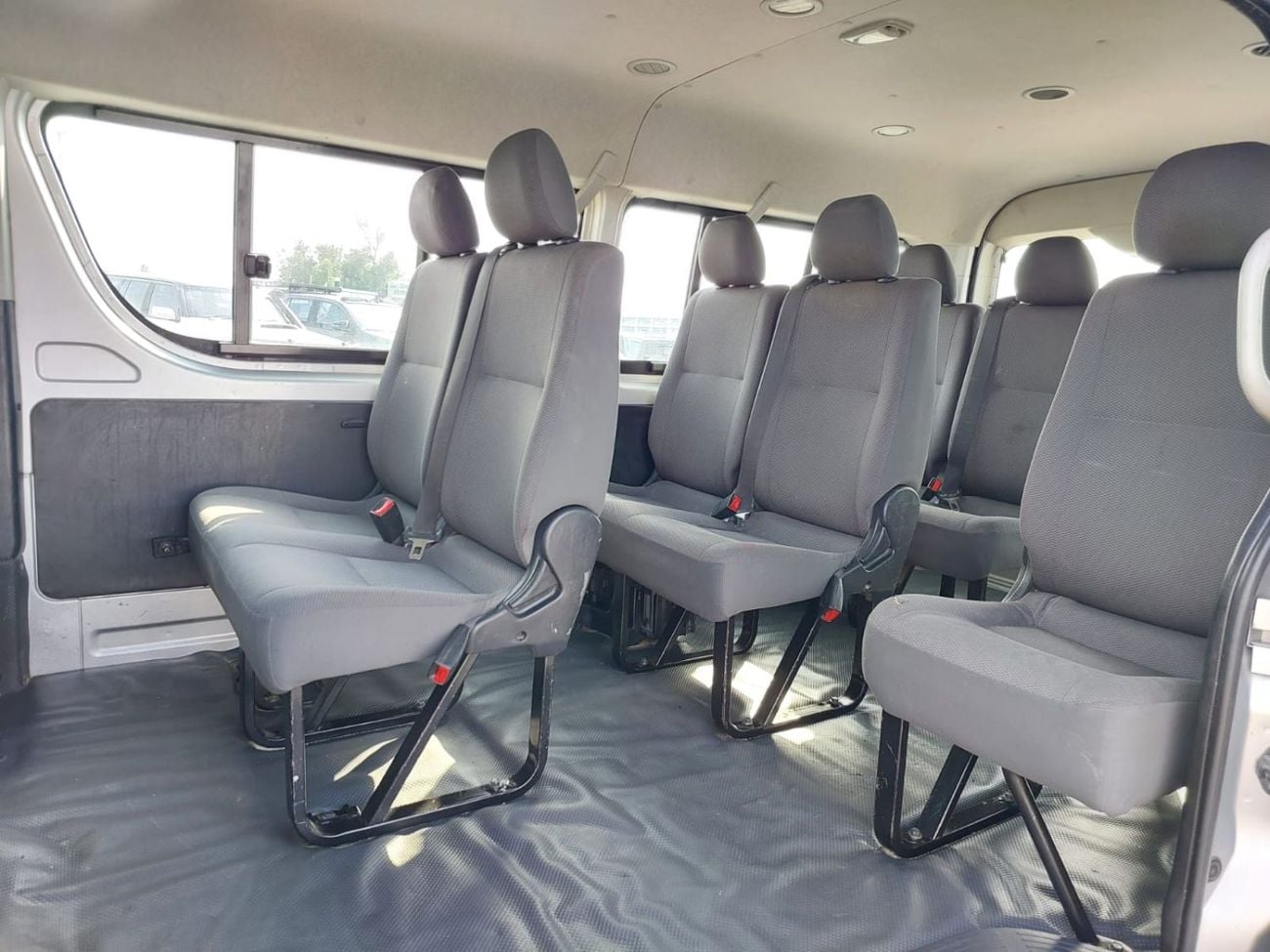 Toyota Hiace TOYOTA HIACE COMMUTER VAN RHD 2012 MODEL 2.7 L PETROL AUTOMATIC(PM15298)