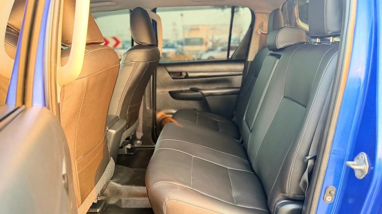 Toyota Hilux OFF-ROAD MODIFIED | HEAVY BULL BAR | AT | RHINO ROOF RACK | BOOT COVER