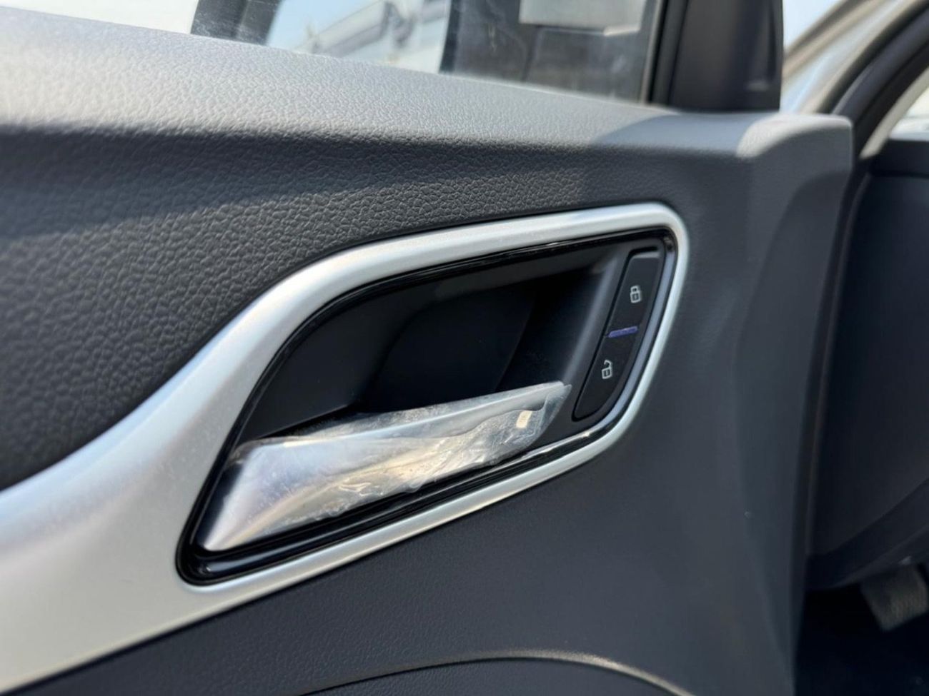 MG ZS MG ZS 1.5L (LUXURY) - 2025 MODEL SILVER COLOR