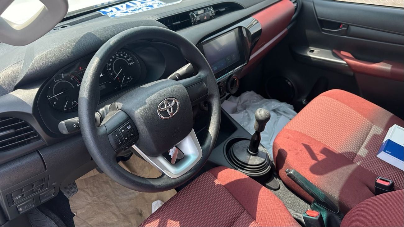 Toyota Hilux S GLX 2.4L 4WD M/T | Mid Linear (Chrome Edition)