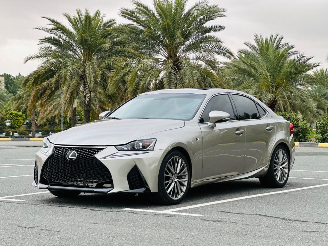 Lexus IS 200 Prestige LEXUS IS200T MODEL 2016 GCC SPACE FULL OPTION