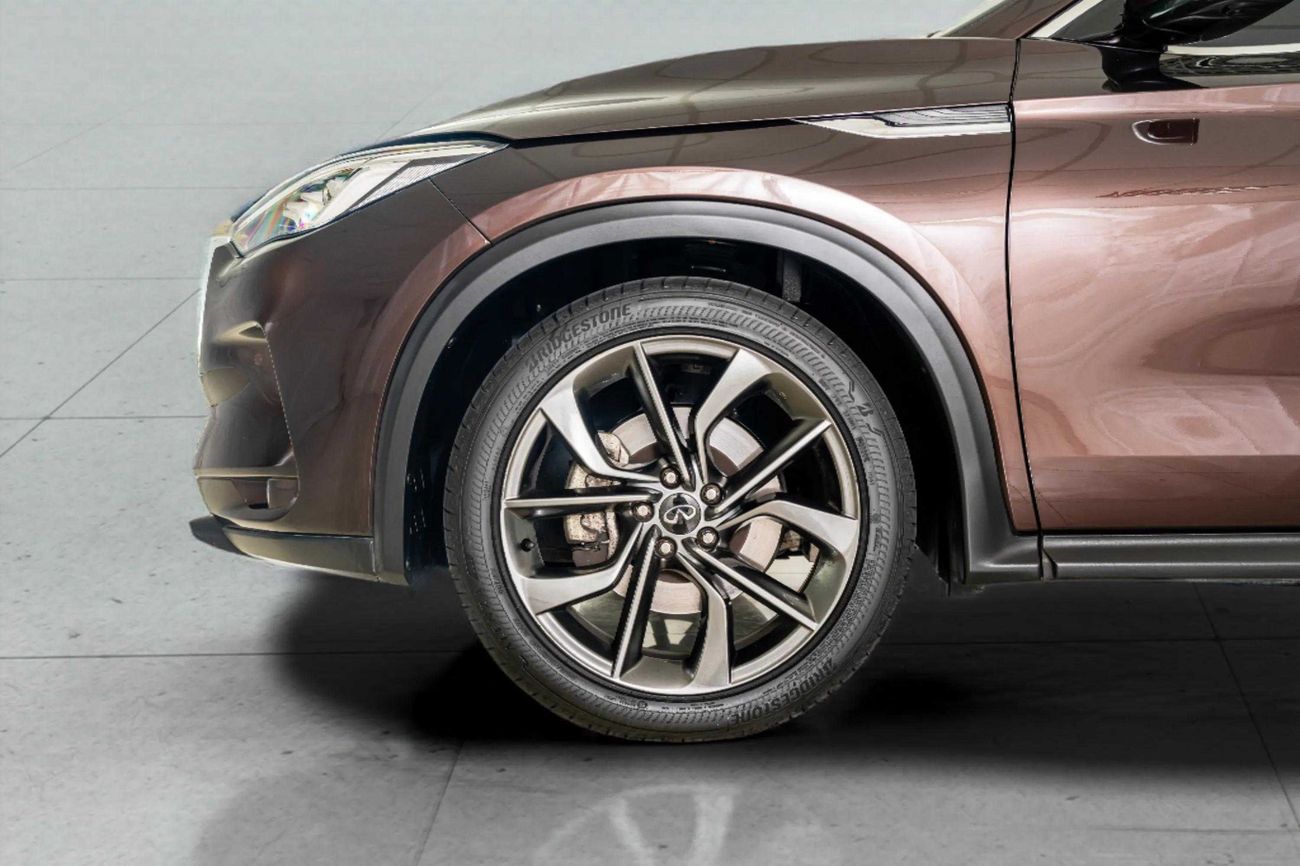 Infiniti QX50 LUXE 2.0