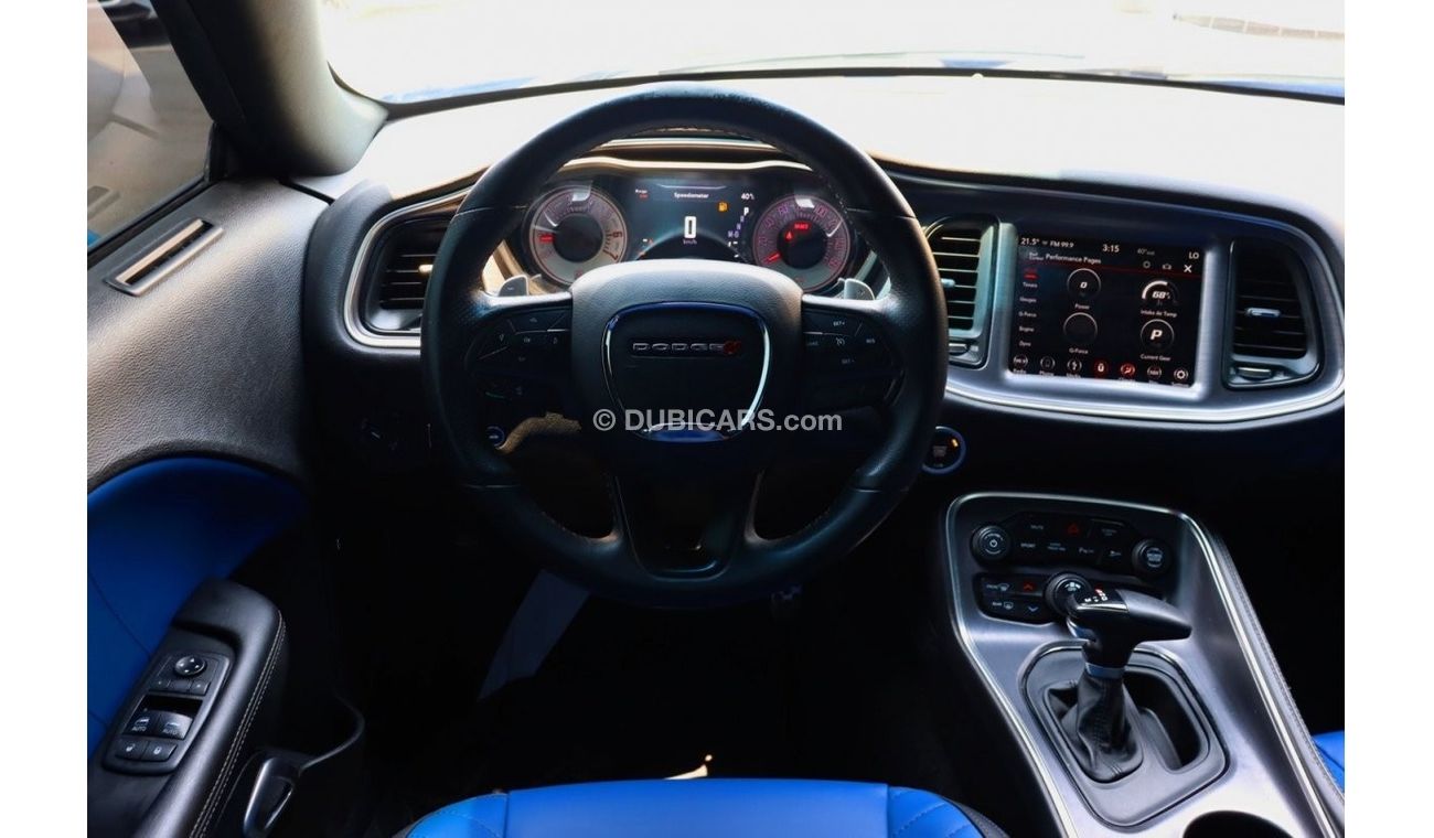 Dodge Challenger Dodge Challenger R/T / 2018 / USA / 5.7L 375HP