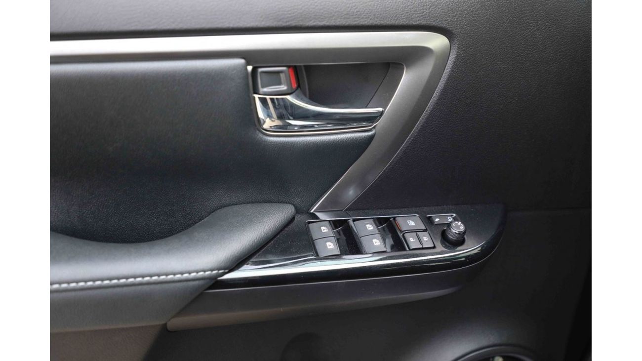 Toyota Fortuner 2024 Toyota Fortuner 4.0 4x4 HI - Platinum White Pearl inside Black | Export Only