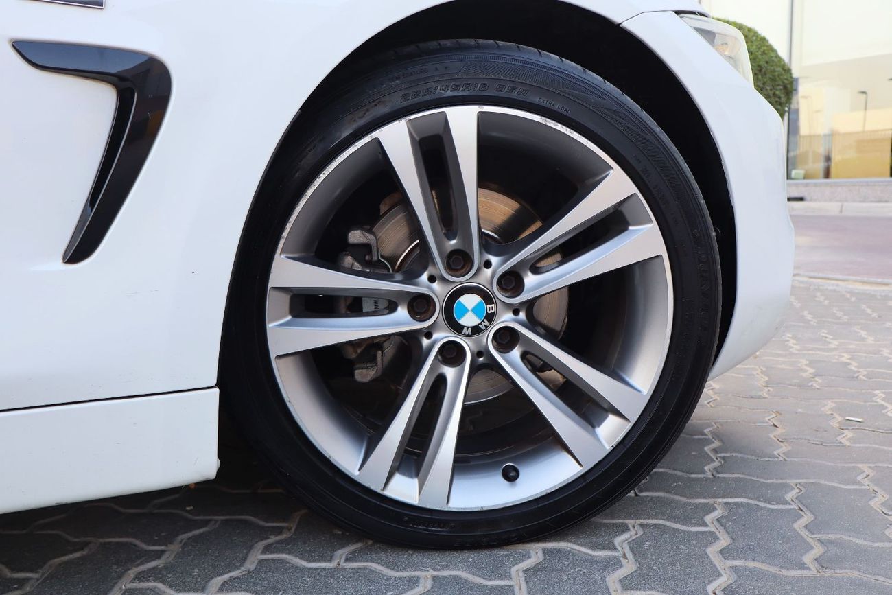 بي أم دبليو 420i Std 2.0L