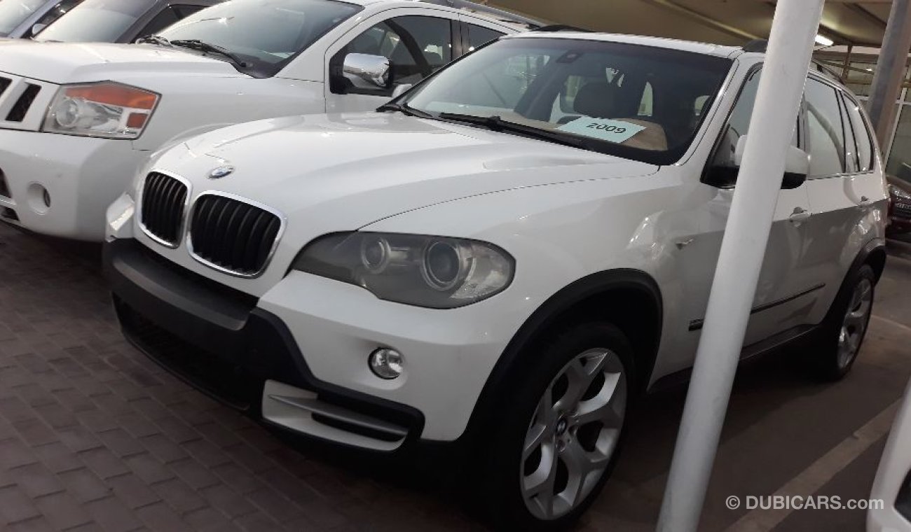 بي أم دبليو X5 2009 Gulf Specs Car very good condition