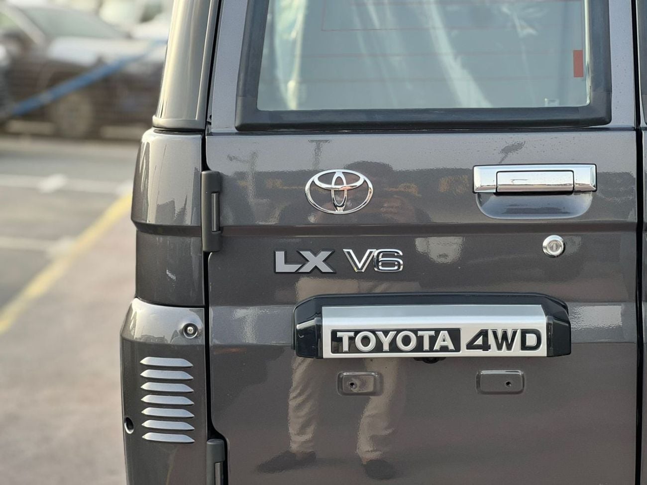 تويوتا لاند كروزر 70 Toyota Land Cruiser LC 76 4.0 2025