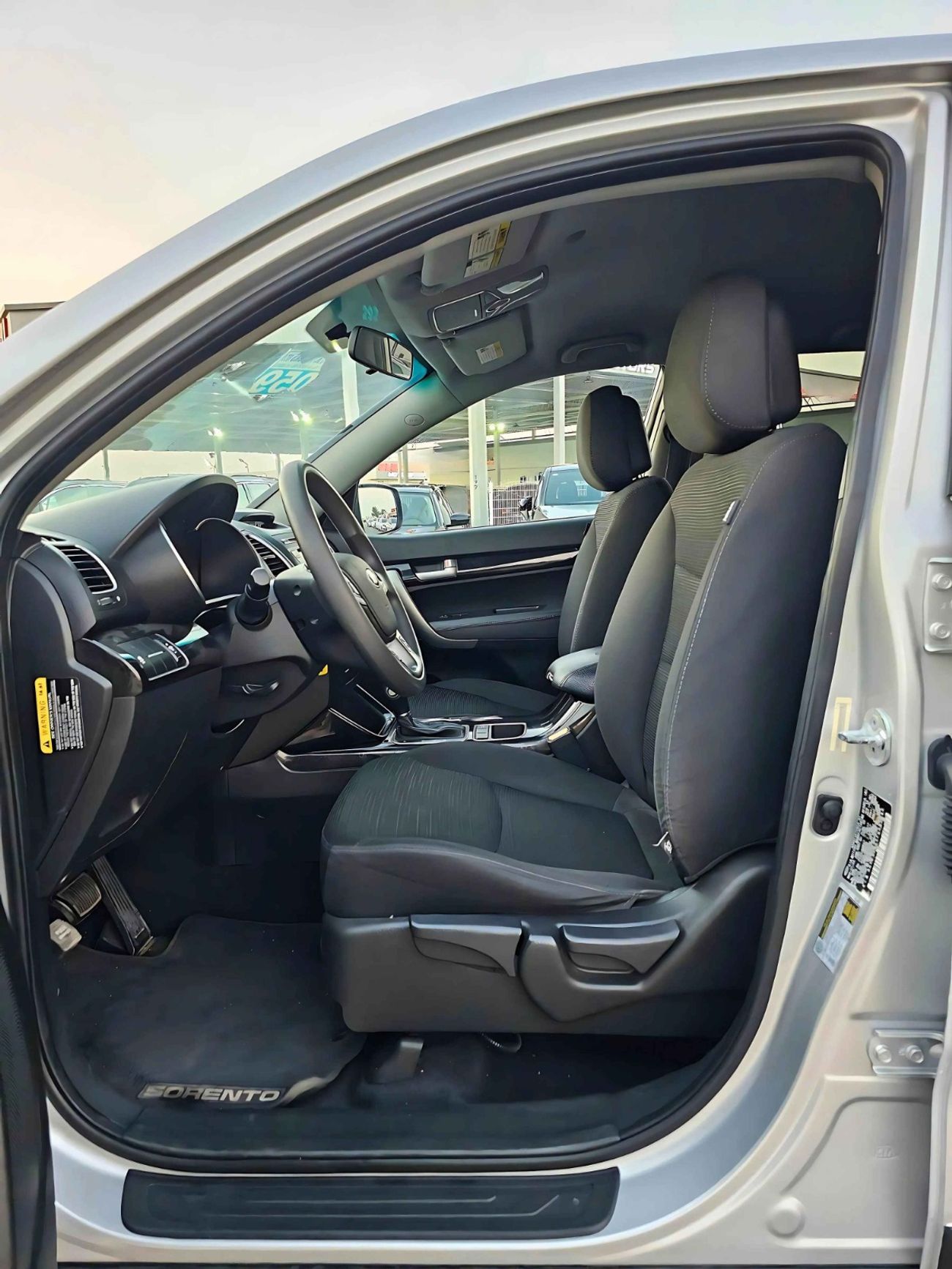 Kia Sorento LX/ MID OPT / EXPORT ONLY / LOT#82199