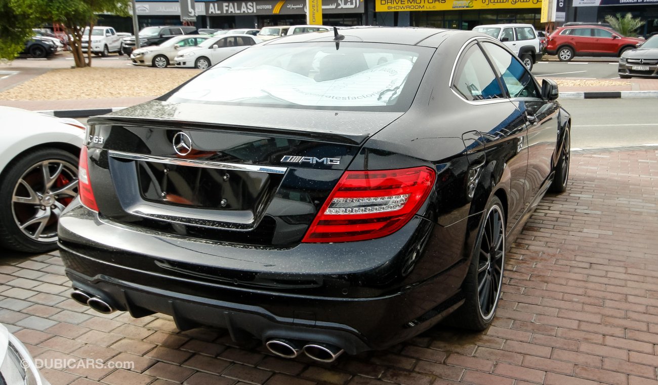 مرسيدس بنز C 63 كوبيه