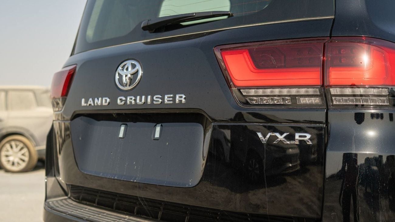 Toyota Land Cruiser LC300 3.3 DIESEL VXR 2025 MODEL