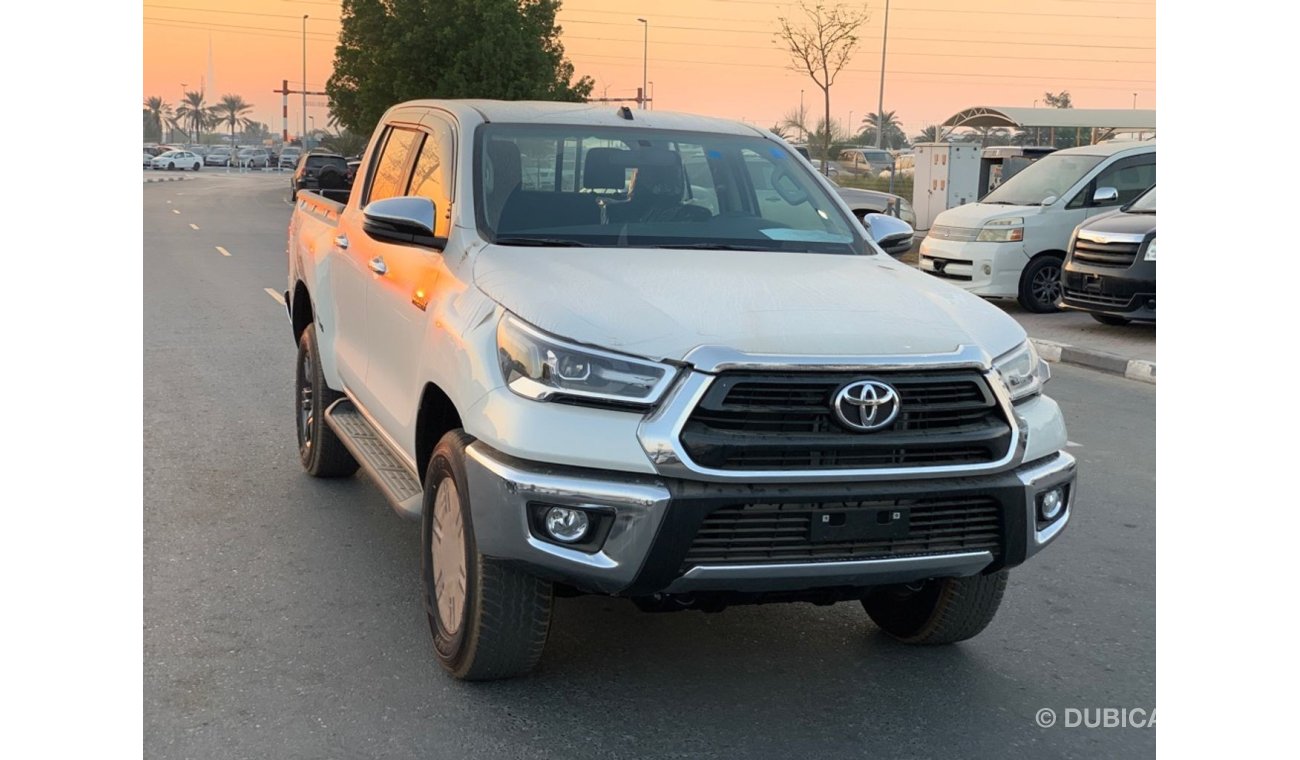 Toyota Hilux SR5 2021 2.7