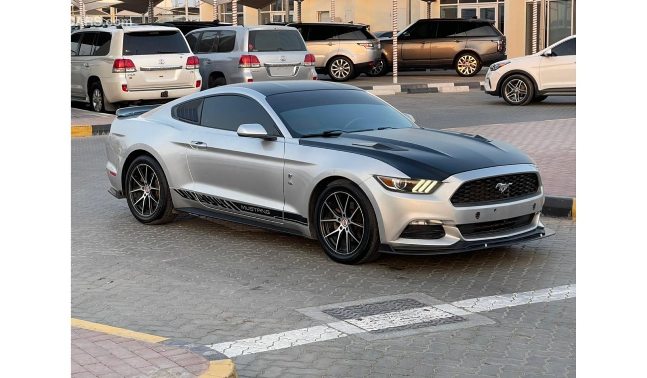Ford Mustang Ford Mustang modil 2015V6 full option in good condition