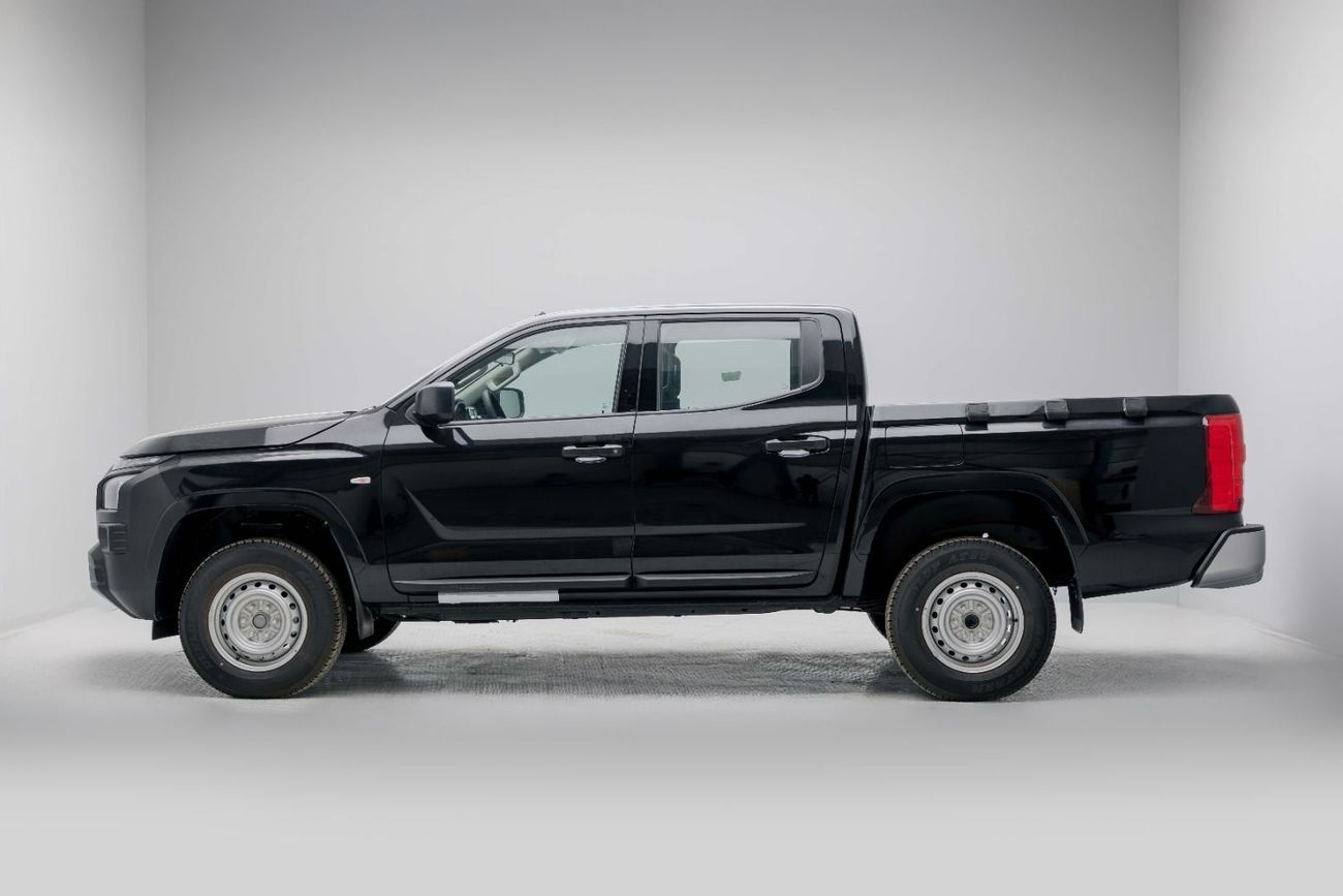 Mitsubishi L200 GL 2.4L - Manual - Black Inside Black | Export Only