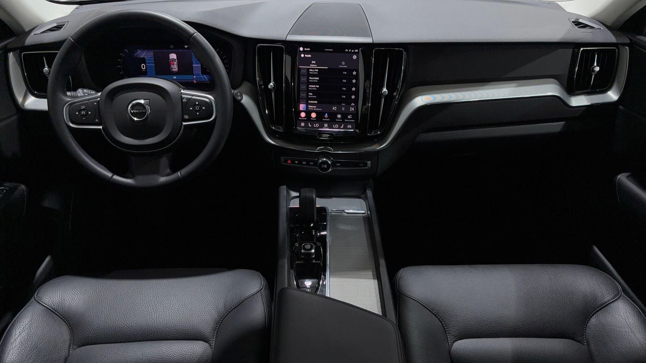 فولفو XC 60 كور كارس24 هي سوق ضخم للسيارات المستعملة موثوق ومضمون ٪كارس24 هي سوق ضخم للسيارات المستعملة موثوق ومضمون