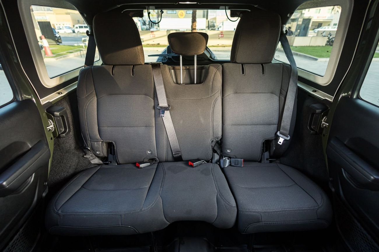 جيب رانجلر Unlimited Sport 3.6L A/T