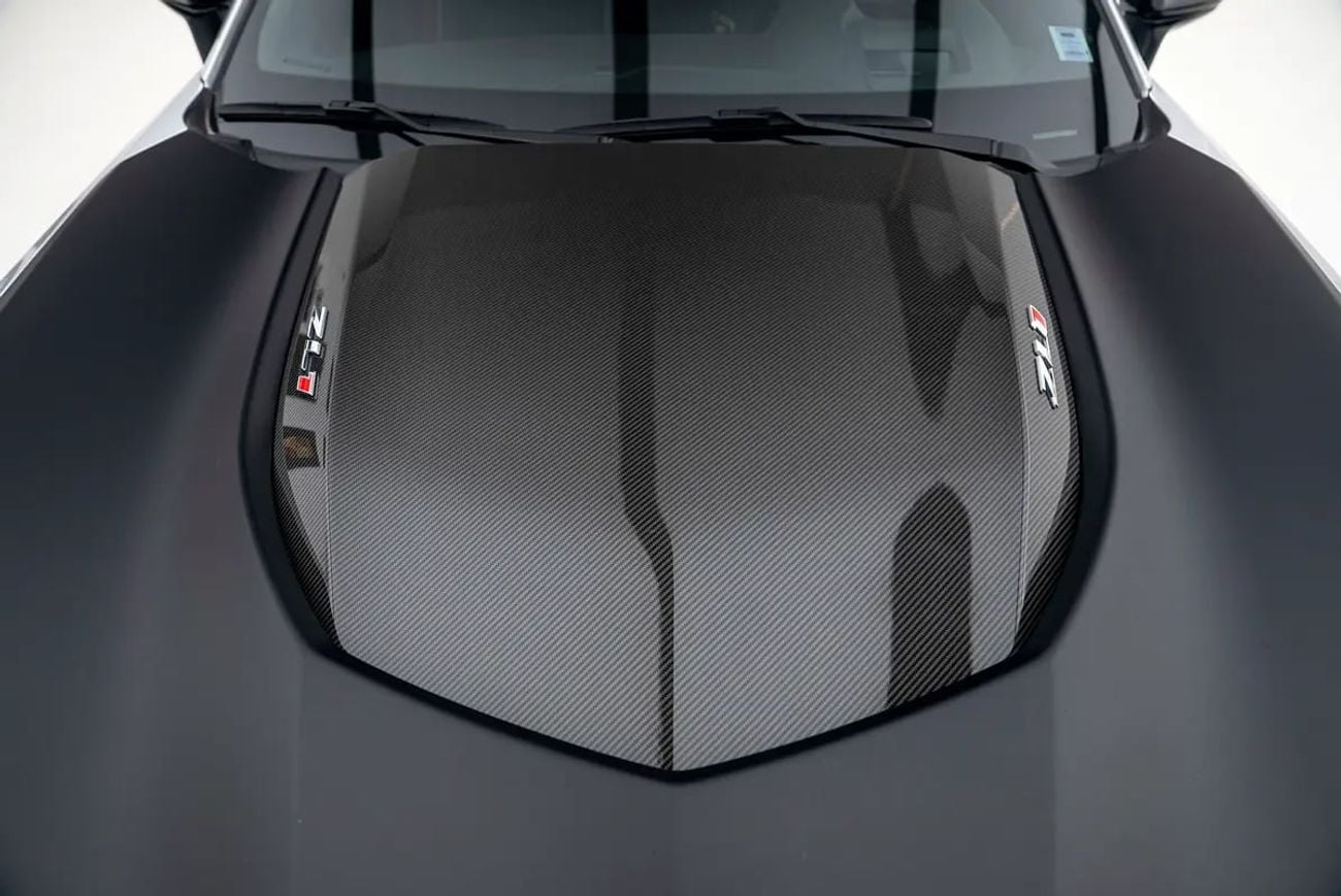 شيفروليه كامارو ZL1 ألياف الكربون 650 HP LT4 V8 | ZL1 1LE TRACK PACKAGE | 6-SPEED MANUAL