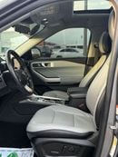 Ford Explorer XLT, fully loaded with panoramic