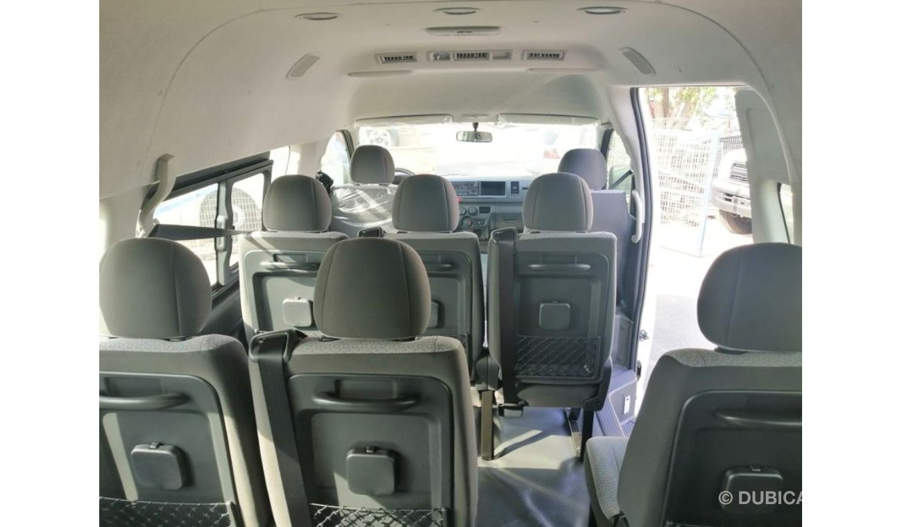 Toyota Hiace 15 seats diesel gl