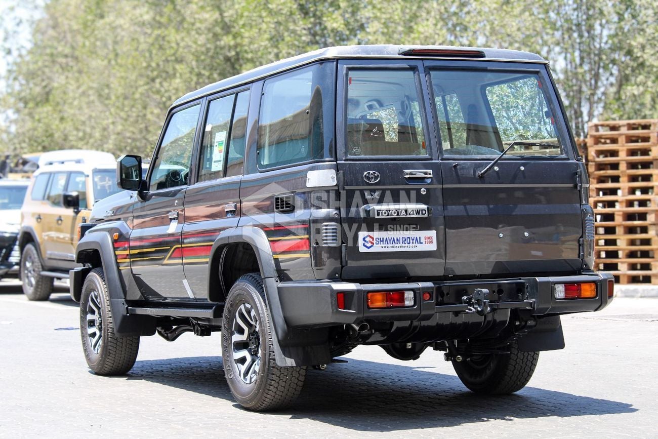 تويوتا لاند كروزر 70 LC76 LX LHD LC76 2.8L T-DSL LX-Z1 4WD AT WITH COMPRESSOR 2025MY