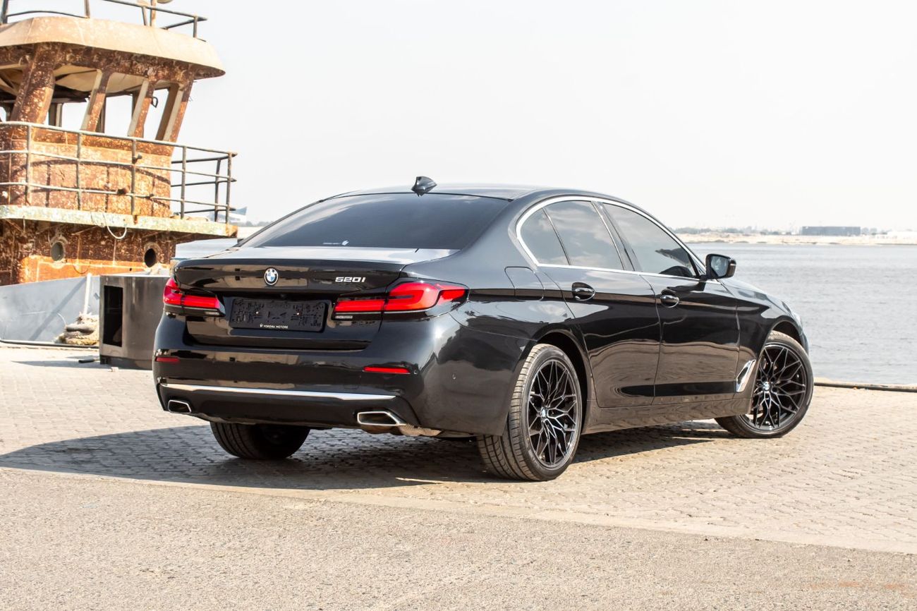 BMW 520i