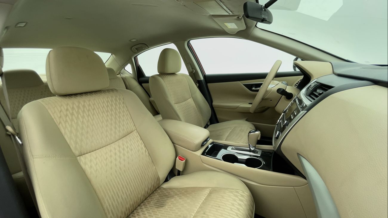 نيسان ألتيما SV 2.5 | بدون دفعة مقدمة | اختبار قيادة مجاني للمنزل