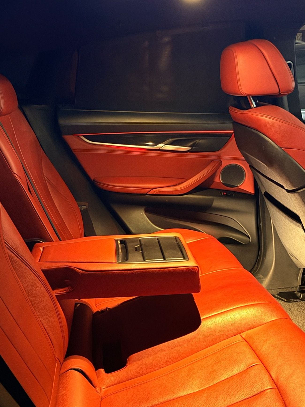 بي أم دبليو X6 50i M Sport Dynamic Plus 4.4L