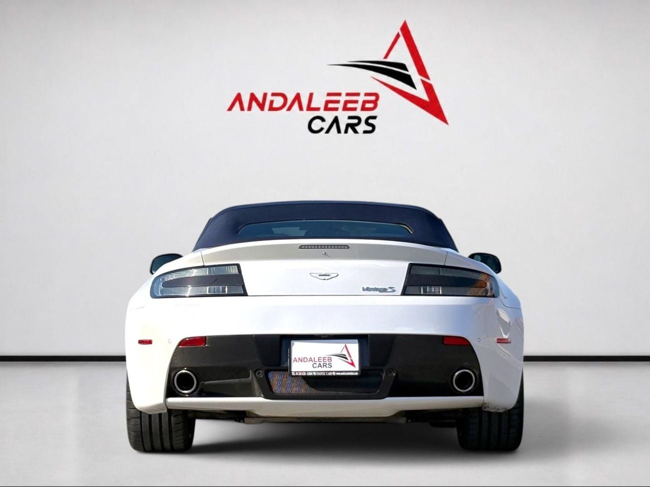 Aston Martin Vantage ASTON MARTIN VANTAGE S Cabriolet | 4.7L V8 | 2014 | GCC SPECS