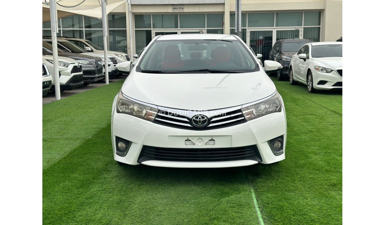 Toyota Corolla SE+ MODEL 2015 GCC CAR PREFECT CONDITION INSIDE AND OUTSIDE FULL OPTION SEplus Full electric control