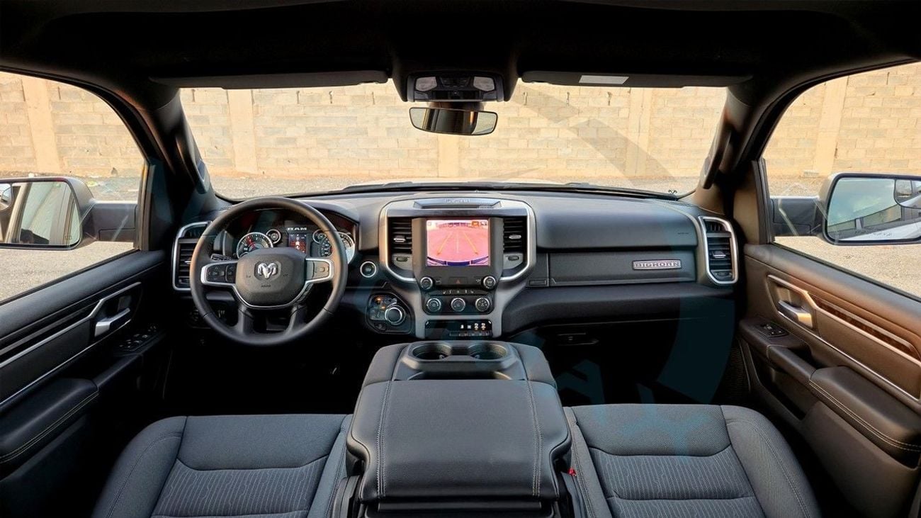 رام 1500 Bighorn eTorque 3.6L V6 4x4 GCC 0Km With 3 Years Or 100,000 Km Warranty