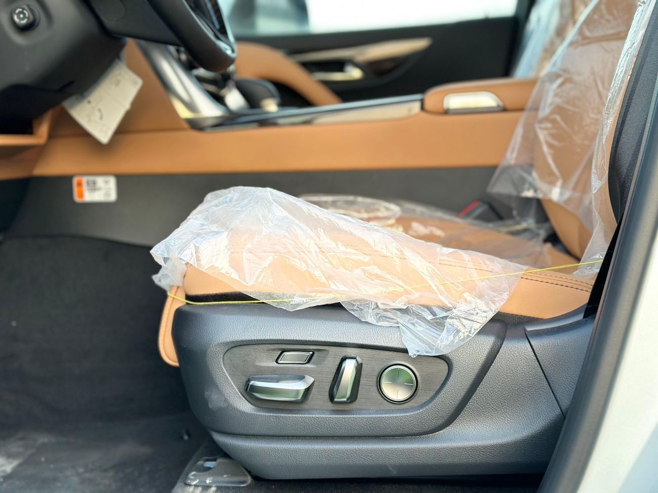 Lexus LX 700h LX700h Signature 2025 10 speakers & 22 Alloy wheels