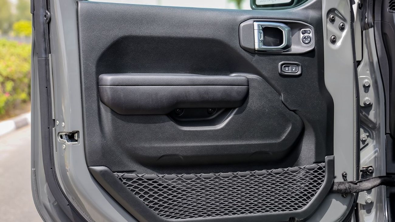 جيب رانجلر Sahara Wrangler Unlimited V6 3.6L Petrol 2023YM