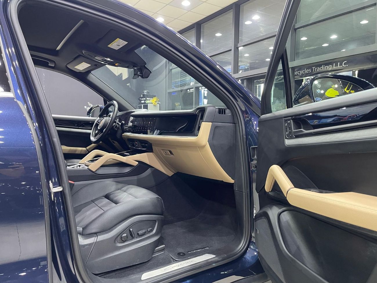 Porsche Cayenne Base