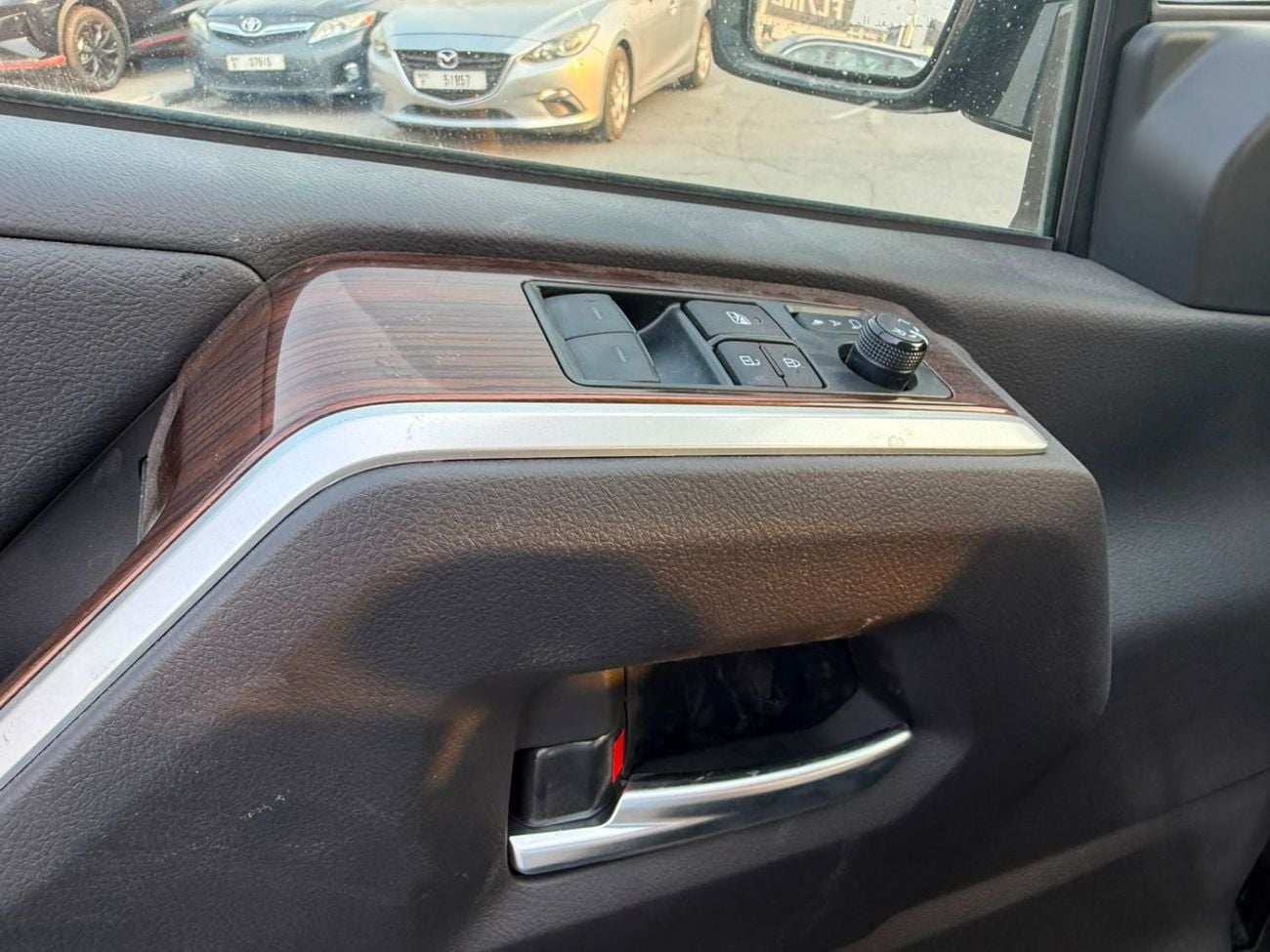 Toyota Granvia PREMIUM