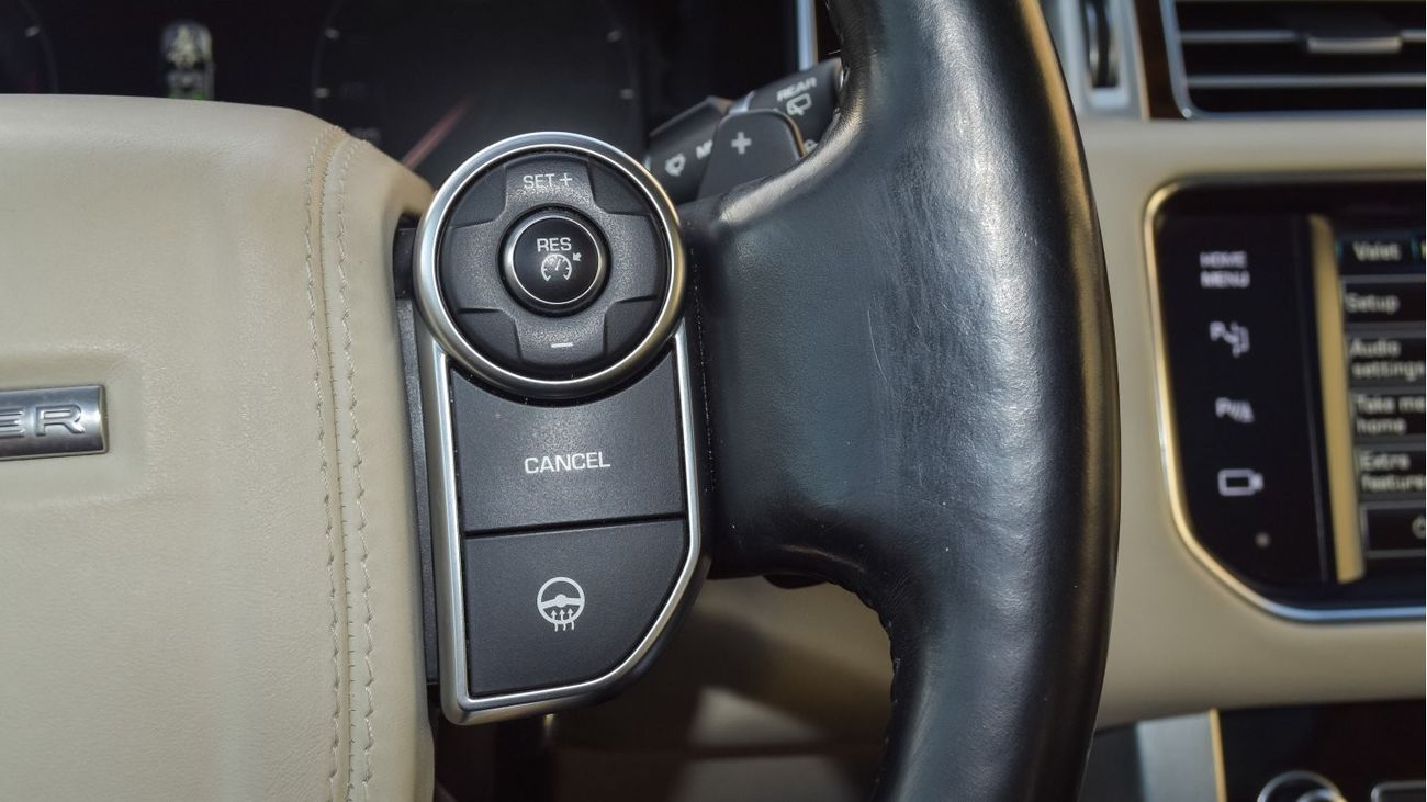 Land Rover Range Rover Range Rover Vogue SE Supercharged , 2013 Model , 132000 KM , Agency Paint