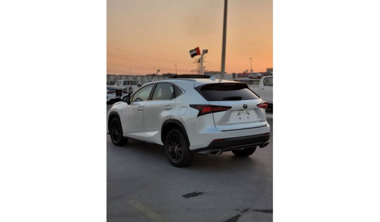 لكزس NX 300 LEXUS NX300 FULL OPTION CLEAN CAR