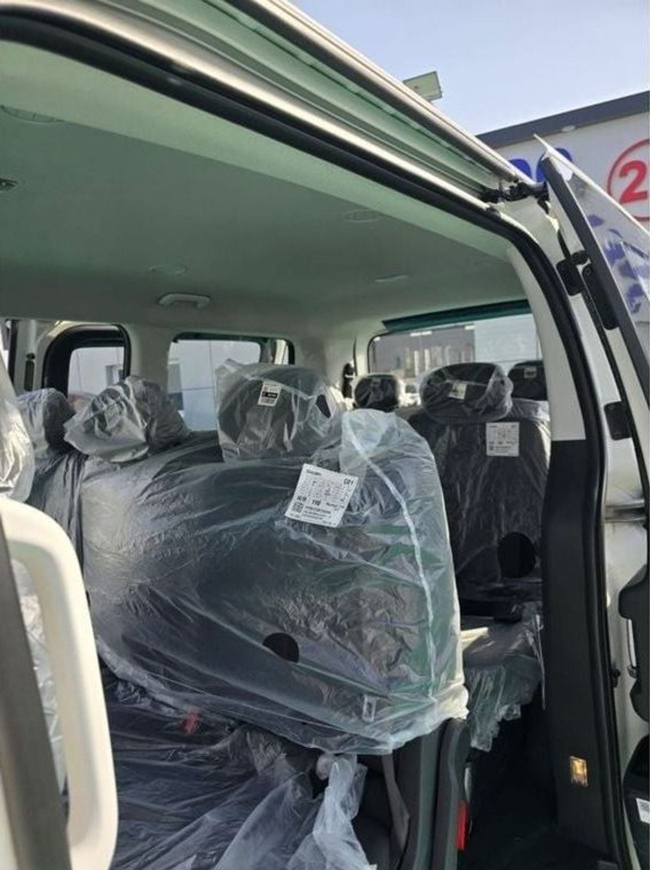 هيونداي ستاريا 3.5L PETROL V6 11 SEATS A/T 2026