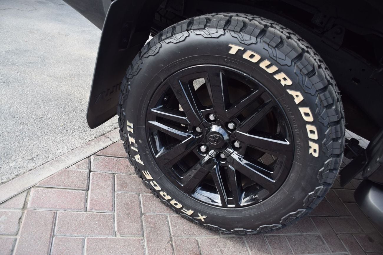 Toyota Hilux 4X4 Diesel 2.8L Right hand (Export Only)