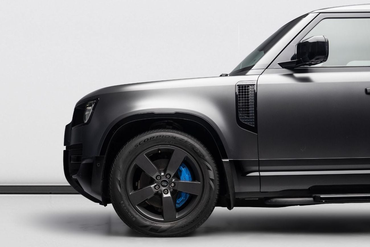 Land Rover Defender 110 S P400 BUY NOW, PAY 2027 | THE BLACKLINE STANDARD | 2028 Al Tayer Warranty + Service, GCC
